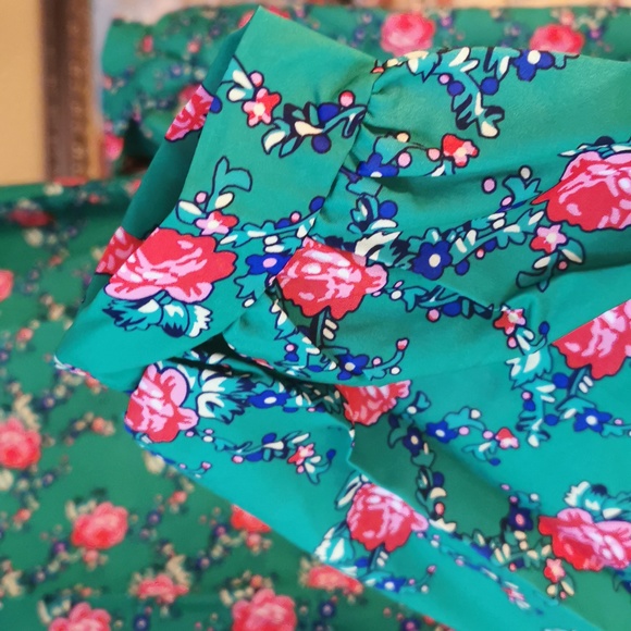 Generic dress - Picture 4 of 5